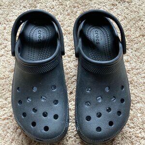 Crocs Size 6W Excellent Shape Beach Summer Vacation